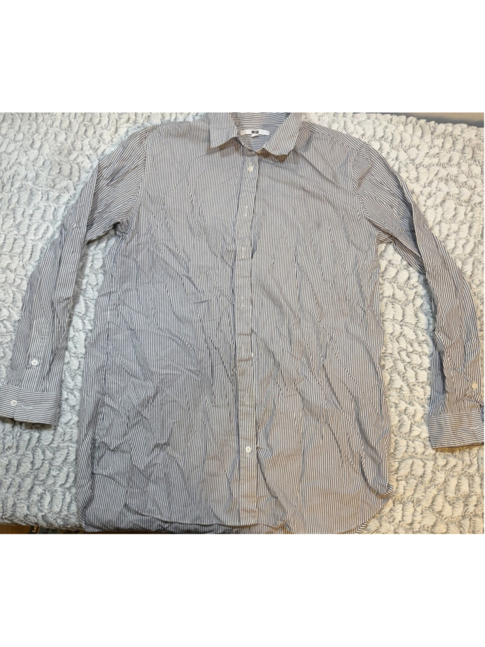UNIQLO Striped Blue/White Long Sleeve Point Collar Button-Up Cotton Shirt, M